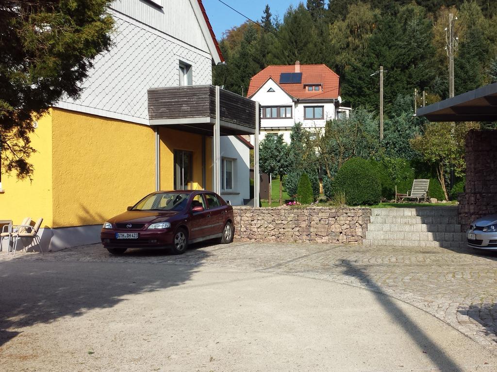 Apartment Haus Sembachtal Winterstein Ruang foto